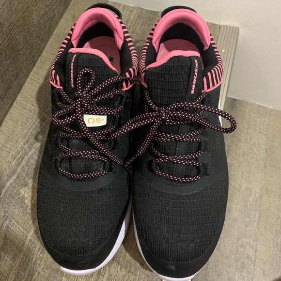 Skechers Safety Protective Shoes - Picture 2 of 5